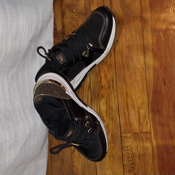 Michael Kors Shoes size 9 - Picture 1 of 4
